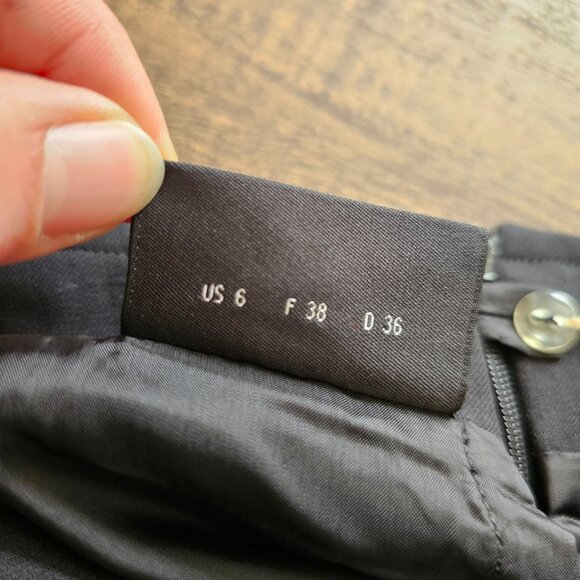 AKRIS Lightweight Wool Blend Knee-Length Pencil Skirt US 6, Black - Picture 12 of 13